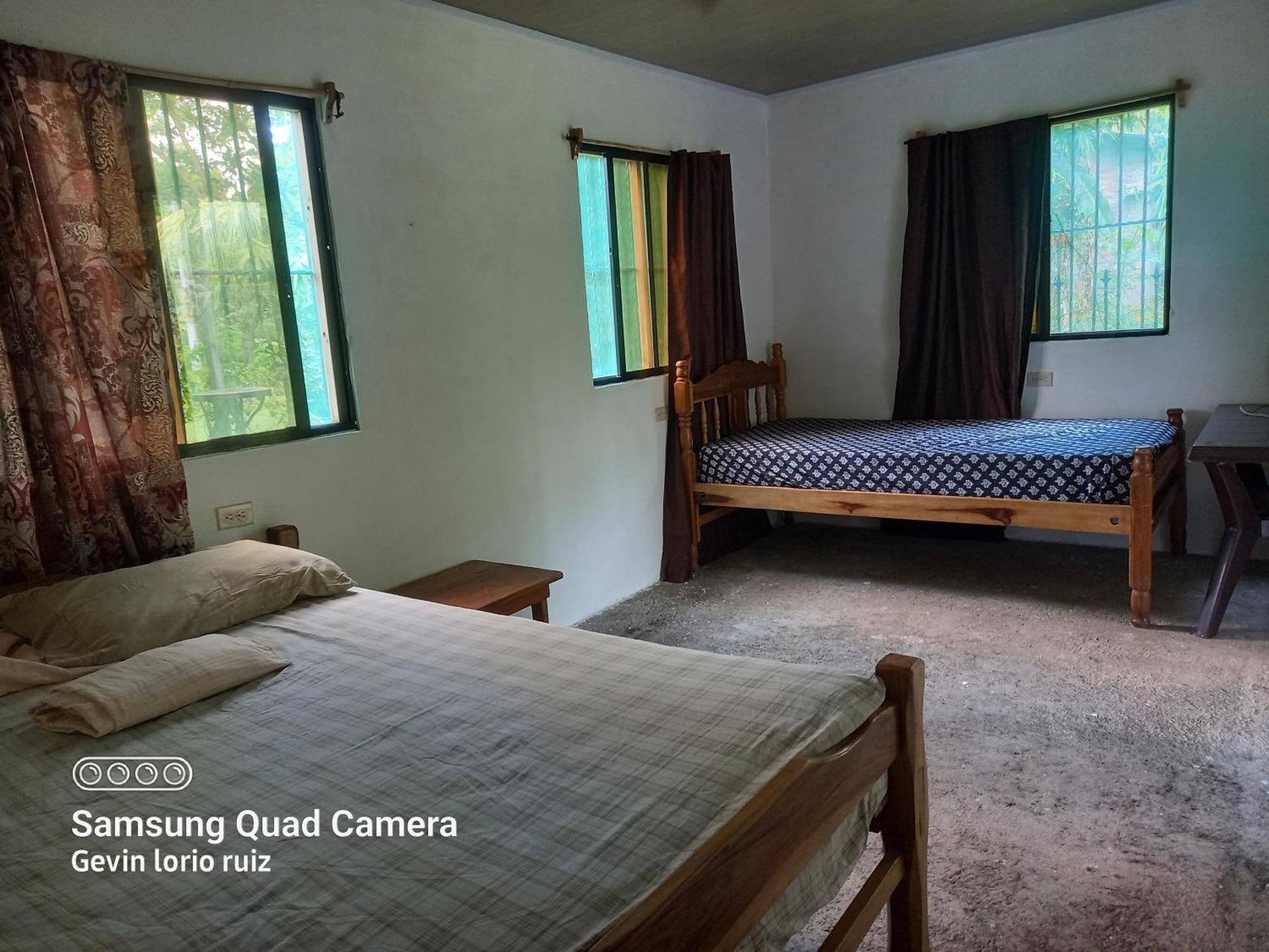 Hostel Los Chocoyos Mérida Pokoj fotografie